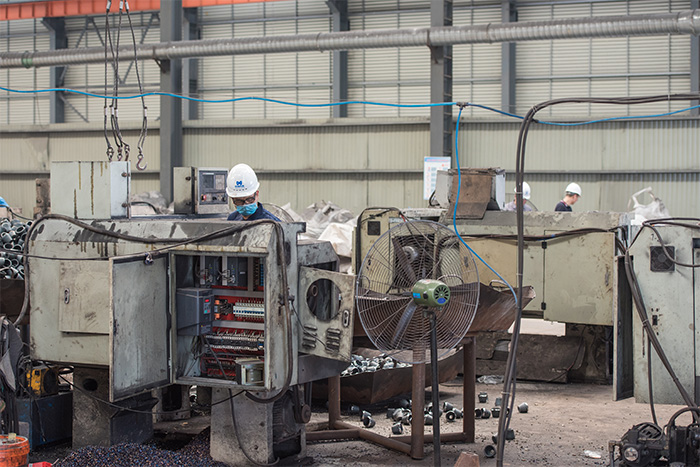 万宁网架配件-锥头加工车间