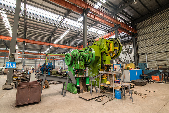 万宁网架配件-锥头加工车间